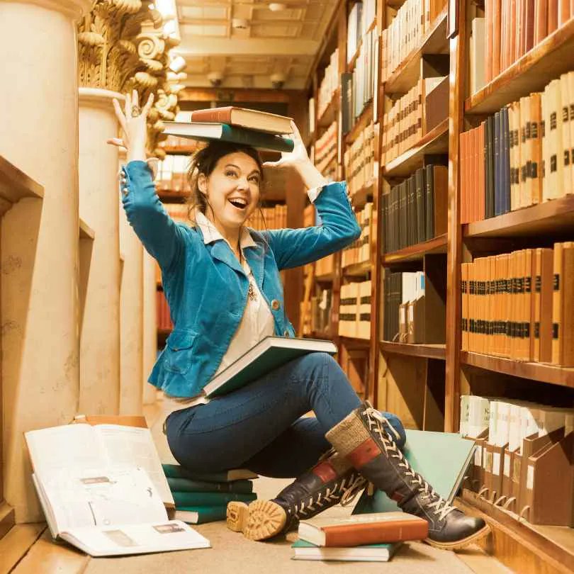 Rethinking_Ed's tweet image. Are looking for your podcast fix this Bank Holiday? Check out this fascinating coversation with behaviour specialist and volcano of positivity Adele Bates (@AdeleBatesZ) on self-care, self-regulation and dealing with challenging behaviour. 

soundcloud.com/rethinking-ed-…

#edutwitter