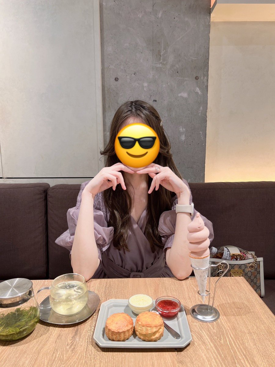 Irisclotted's tweet photo. HerliptoのAiry新色をおろした日🥺
絶妙なパープル味があってとても綺麗な色
暖かい日だったので、一日中これだけで過ごせました♡
#herlipto好きな人と繋がりたい 
#herlipto https://t.co/NxTIVXcw1c