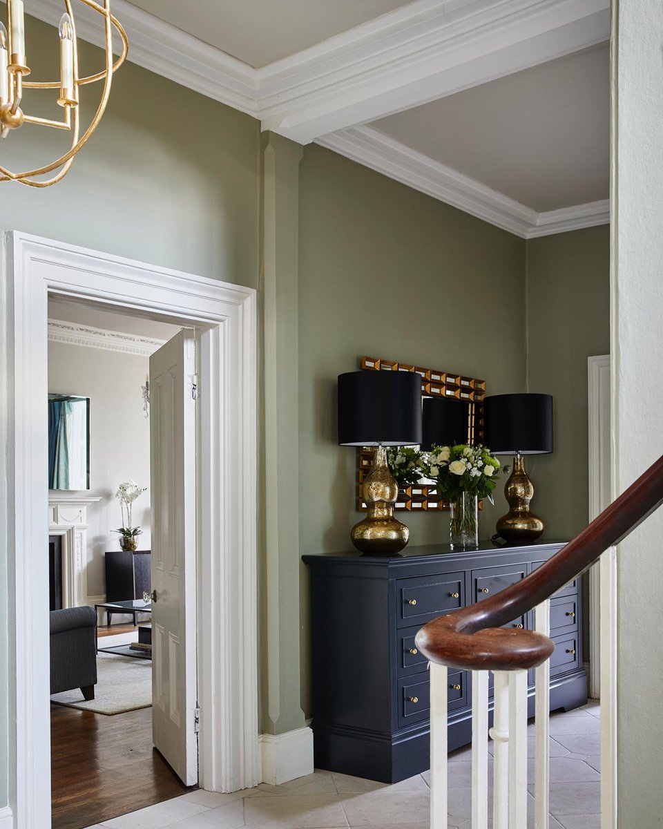 Artisans of Devizes (@artisansdevizes) on Twitter photo A classic project by @bayswaterinteriors, we adore how the pale green and navy tones in this period home complement the Mallory Limestone floors. The perfect mix of timeless elements.
Photographer: <a href="/snookphotograph/">Chris Snook</a> A classic project by @bayswaterinteriors, we adore how the pale green and navy tones in this period home complement the Mallory Limestone floors. The perfect mix of timeless elements.
Photographer: <a href="/snookphotograph/">Chris Snook</a>