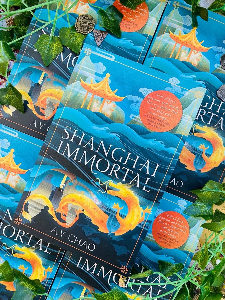 🐉PROOF PRIZE DRAW🐉 To celebrate one month until #Shanghai Immortal by @ay_chao publishes we are giving away two proofs! To enter &amp; be in with a chance of winning a proof, RT and tag a friend.18+, UK only, closing at 11:59 pm on 08/05/2023. T&amp;C's here: fal.cn/3xRcu