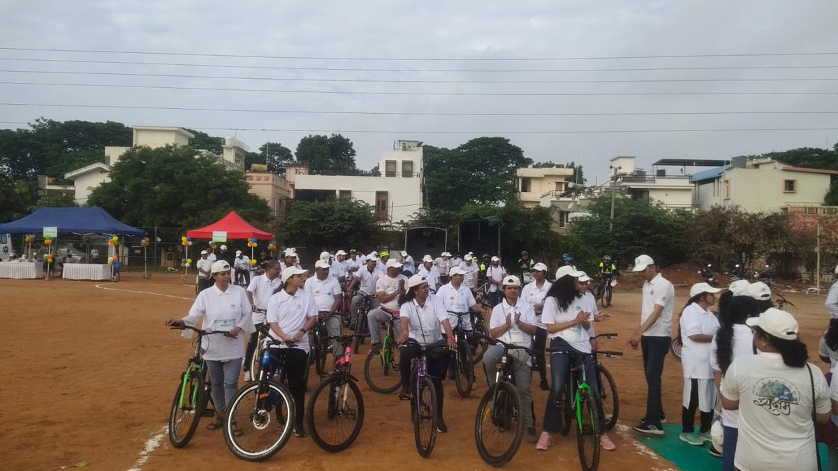 Our participants are all geared up for Bengaluru Cyclothon 2023 to commence! 🤩

#BengaluruCyclothon #CycleRally #ParticipateAndWin