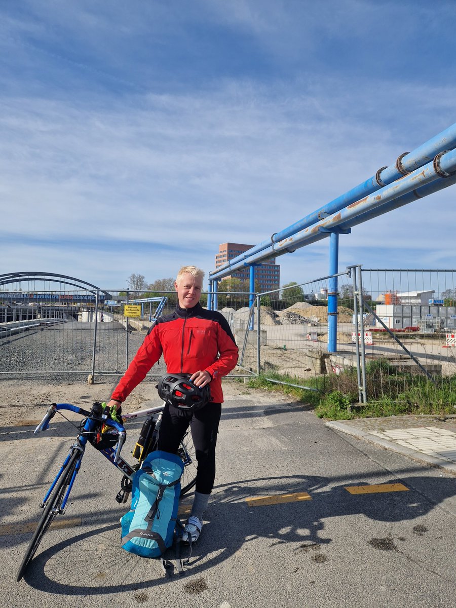 Berlin -&gt; Nuernberg -&gt; Salzburg -&gt; Prague -&gt; Berlin

Today I started a 1.500km bike trip. For the next 30 days I'll be cycling across Germany and Czechia. Drop me a message if you want to meet or join me.