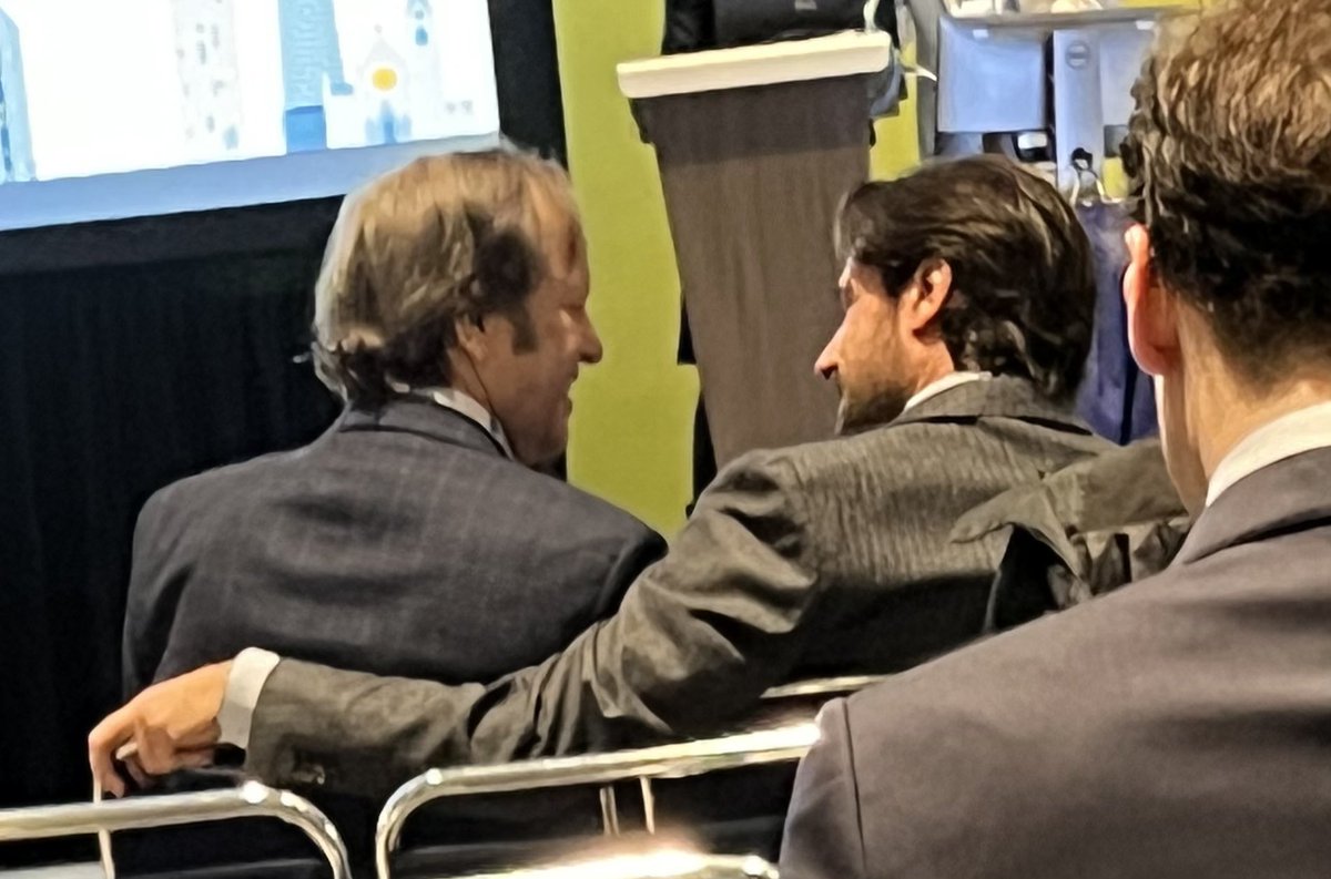 #AUA2023 #BPH Surgery &amp; New Technology Session V gave a great insight of exciting, novel &amp; potentially beneficial treatments in this space. Even better to see <a href="/MaleHealthDoc/">Dr. Steven Kaplan</a> &amp; <a href="/DrDeanElterman/">Dean Elterman</a> exchange and embrace. Research, education &amp; collaboration wins all!