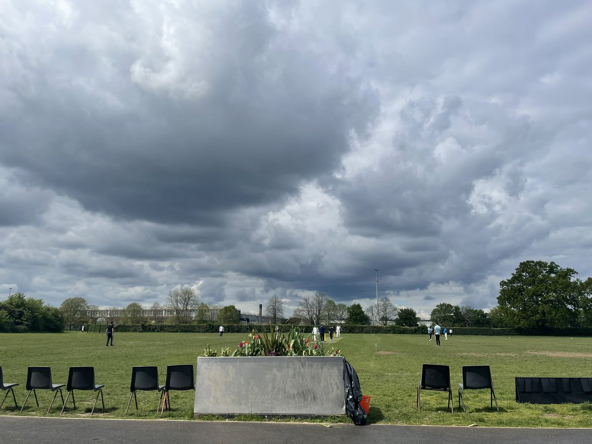 FaceSlaughter's tweet photo. @ThatsSoVillage Best seats in the park for Bank Hol cricket. Thankfully the sight screen is low despite the floral adornments. @ActoniansCC #badgerwatch https://t.co/eKPsVjjSZy
