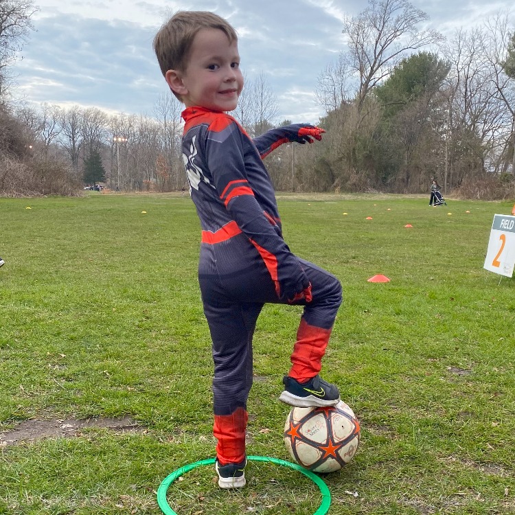 ChildrensPhila's tweet photo. In honor of #CFAwarenessMonth, meet our patient Bennett! His parents make the everyday parts of CF seem fun or playful for Benny, like nicknaming medicine and treatments, with the goal of taking the negative out of CF and focusing on the positive. https://t.co/SOmdgshGrO