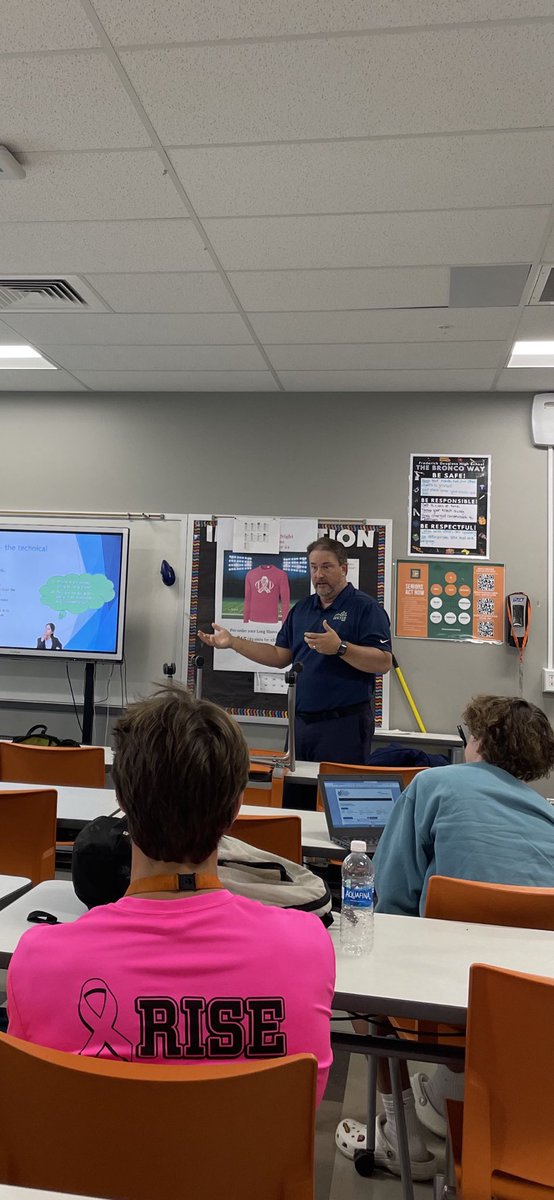 FDHSacademies's tweet photo. Thank you Dave Hasler, for speaking to our entrepreneurship class and providing life lessons, such as “leave your campsite better than you found it.” https://t.co/slAqioK21b