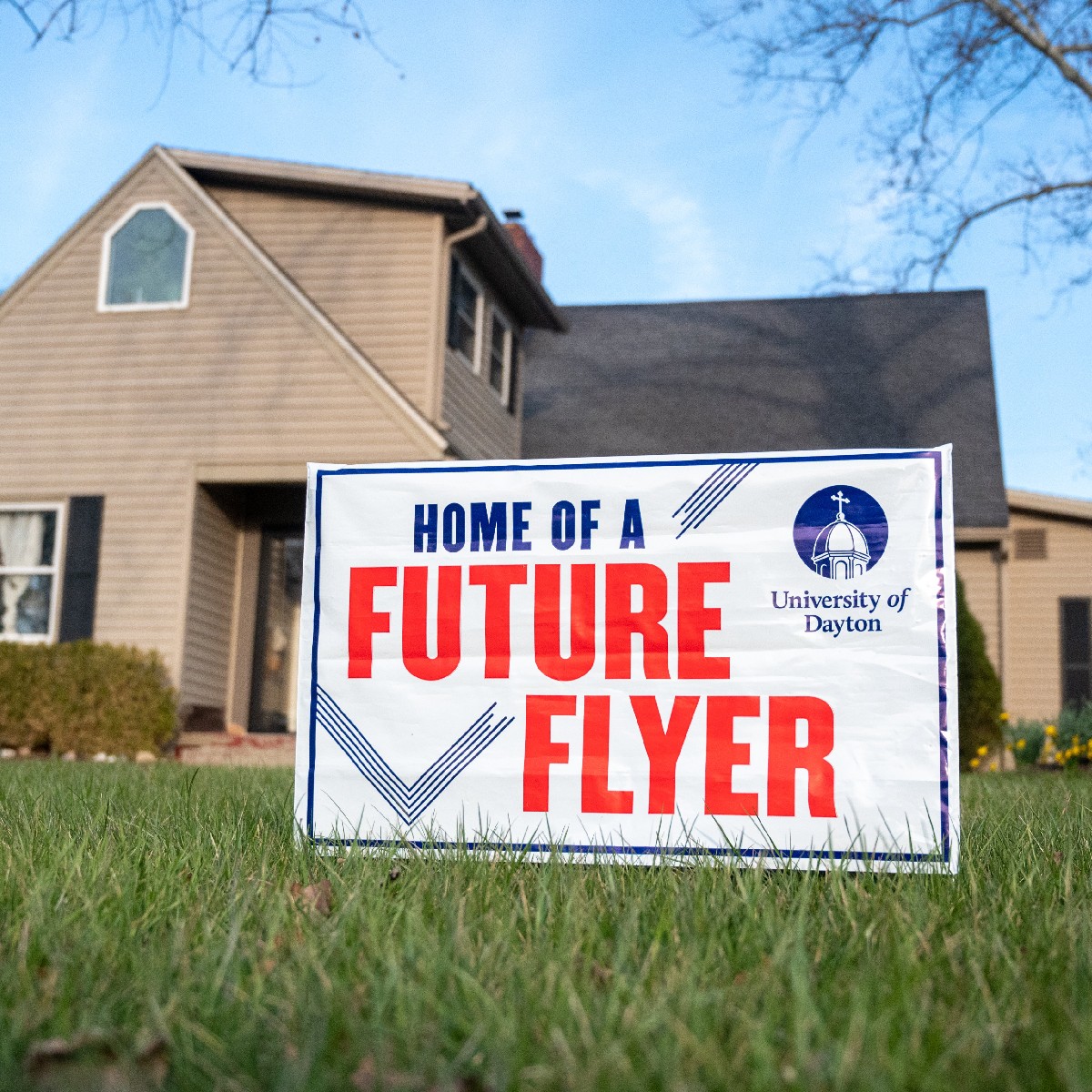 It's decision day! We #BetterMakeRoom for our #FutureFlyers 🤩❤️💙 Welcome, UD Class of 2027! Share your #CollegeSigningDay photos with us!