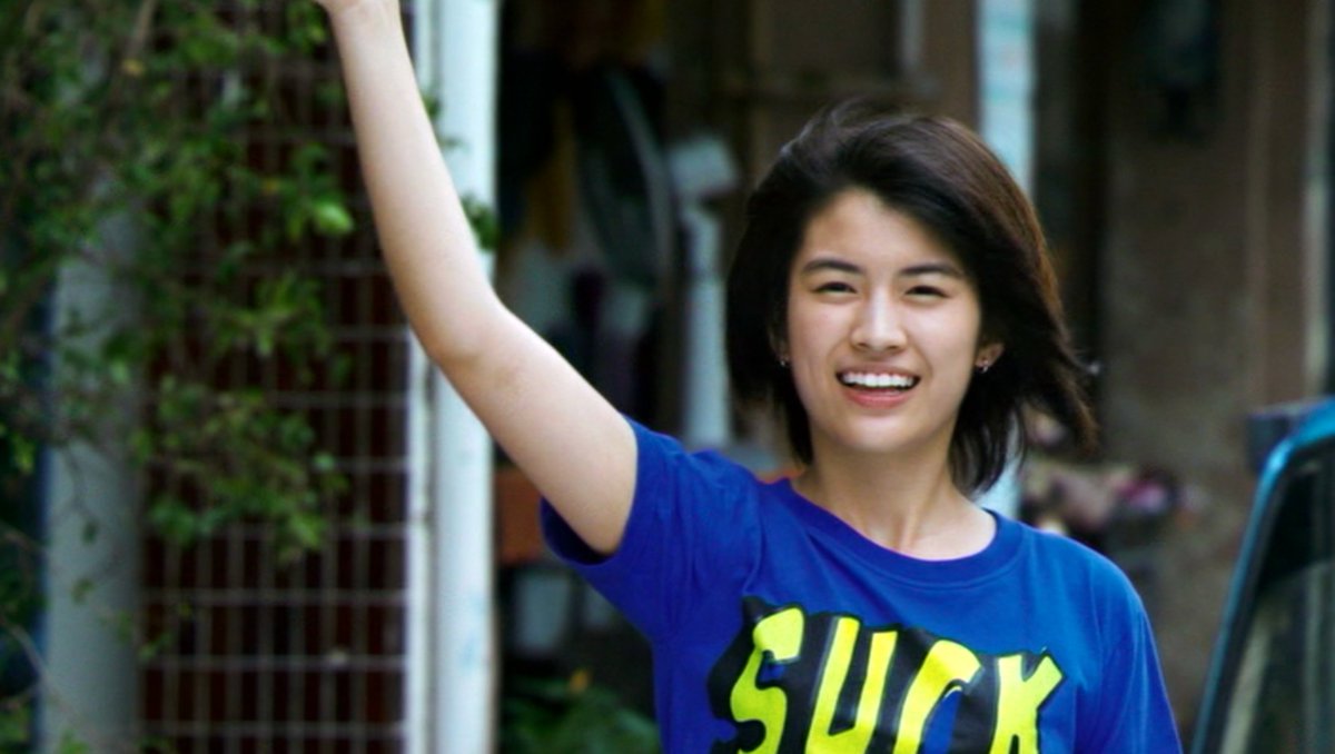 tamroyfilm's tweet photo. พี่แจม ชลธร ขวัญใจวัยรุ่นยุค MSN 
“จะมาทำไมไม่บอกก่อนจะได้สวยๆ กว่านี้”
#ม3ปี4เรารักนาย https://t.co/gXe7t1NS4K