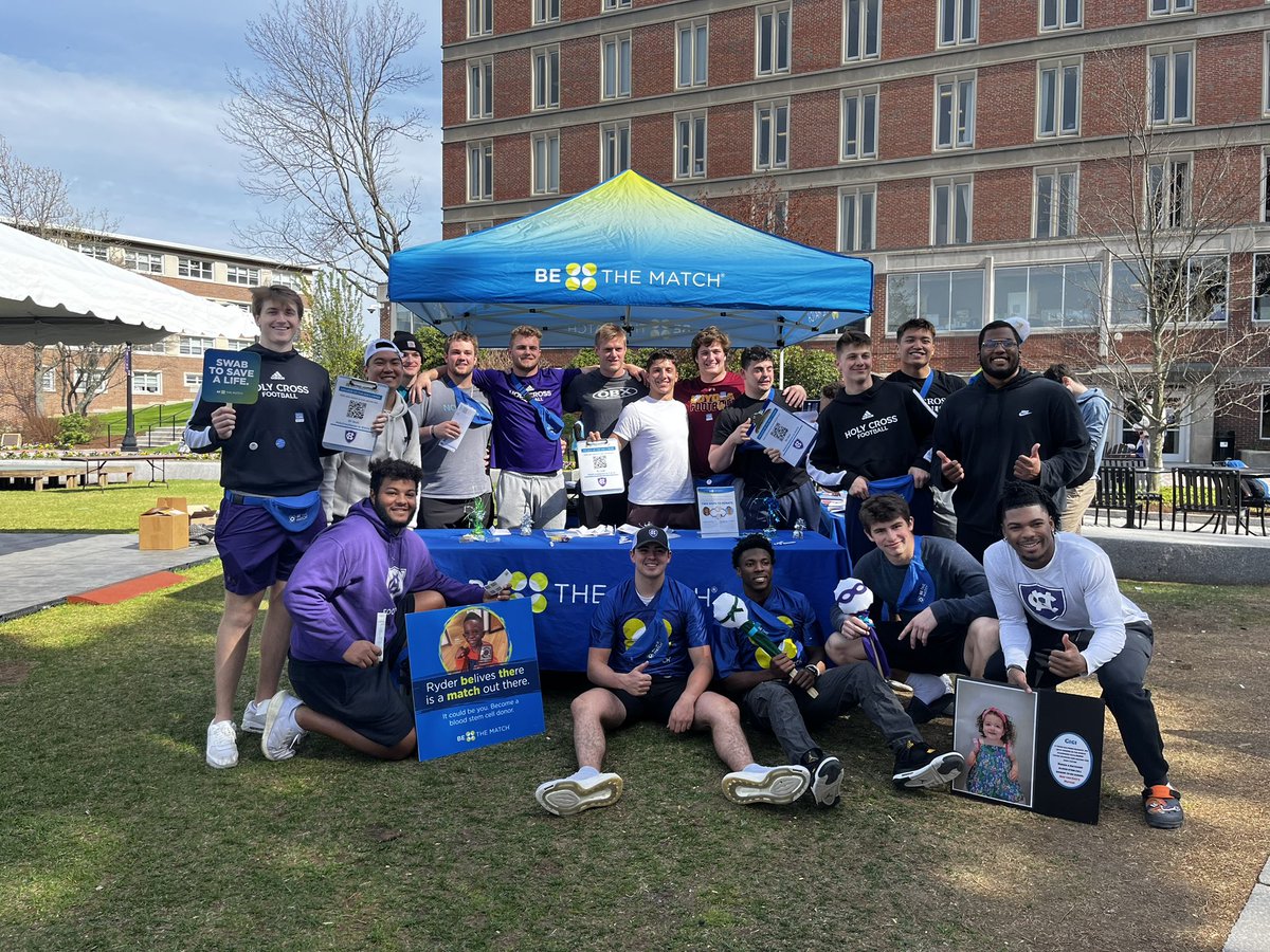TODAY! Visit us on the Hoval for our @BeTheMatch event from 11am-4pm! Our goal is to hit 800 registrants — stop by and help save a life! #GoCrossGo