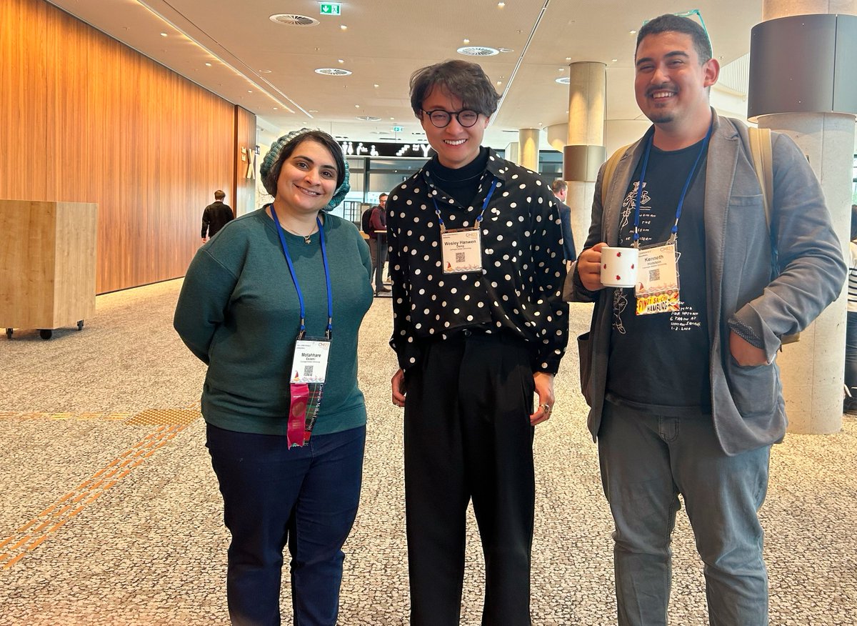 wes_deng's tweet photo. Had a blast attending #CHI23  -- presented my work in person for the first time @acm_chi 🥳,  enjoyed hanging out with old and new friends 🙌, and was moderated by my own advisor in the AI Literacy workshop 😆. Look forward to reconvening with the awesome HCI community soon ✨!! https://t.co/tAtWaDnBh7