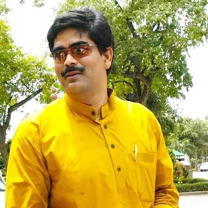 abuzar_0786's tweet photo. मैं जीते जी कभी हारा नहीं , किसी से हारा नहीं , मेरी साँसों ने मुझे हरा दिया 
- डॉक्टर मोहम्मद शहाबुद्दीन https://t.co/JpU9qSpFeF