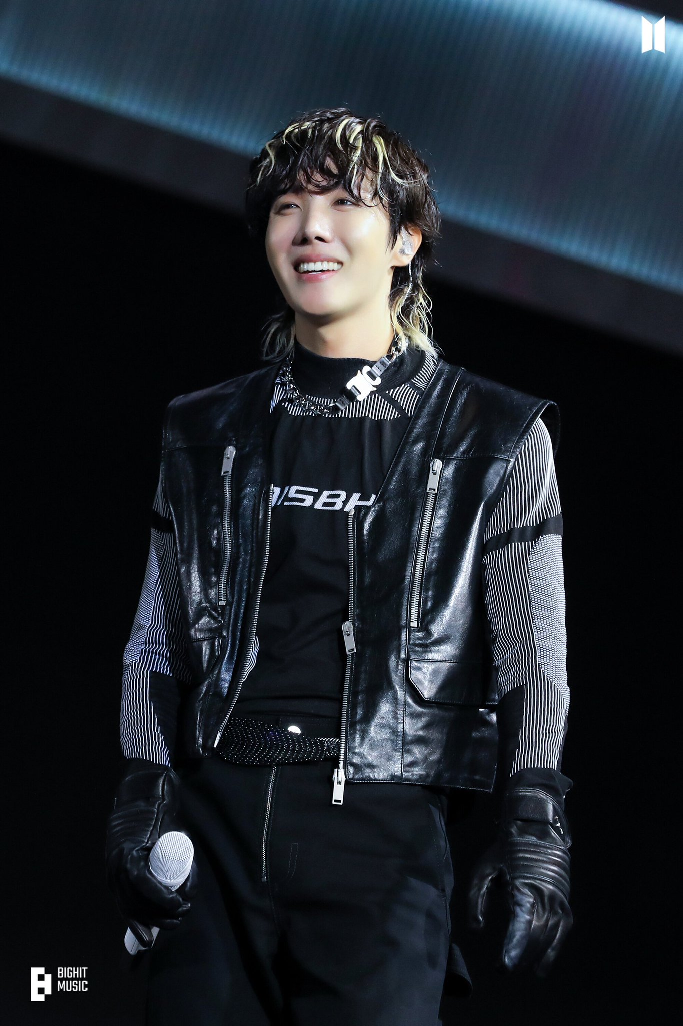 ダブレット ITA LEATHER BELT j-hope ホビ jhope j-hope 'Killin' It Girl (feat. GloRilla)' MV Photo Sketch