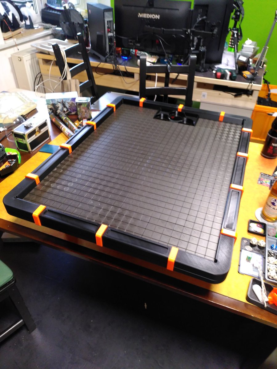 wuerfel_schmied (@wuerfel_schmied) on Twitter photo Finally done with my Stagetop table for now. Not sure if I maybe dry brush the tiles for some contrast.
<a href="/GutShotGames/">Gut Shot Games</a> what so you think?
#tabletop #stagetop #dnd #dice #3Dprinting Finally done with my Stagetop table for now. Not sure if I maybe dry brush the tiles for some contrast.
<a href="/GutShotGames/">Gut Shot Games</a> what so you think?
#tabletop #stagetop #dnd #dice #3Dprinting