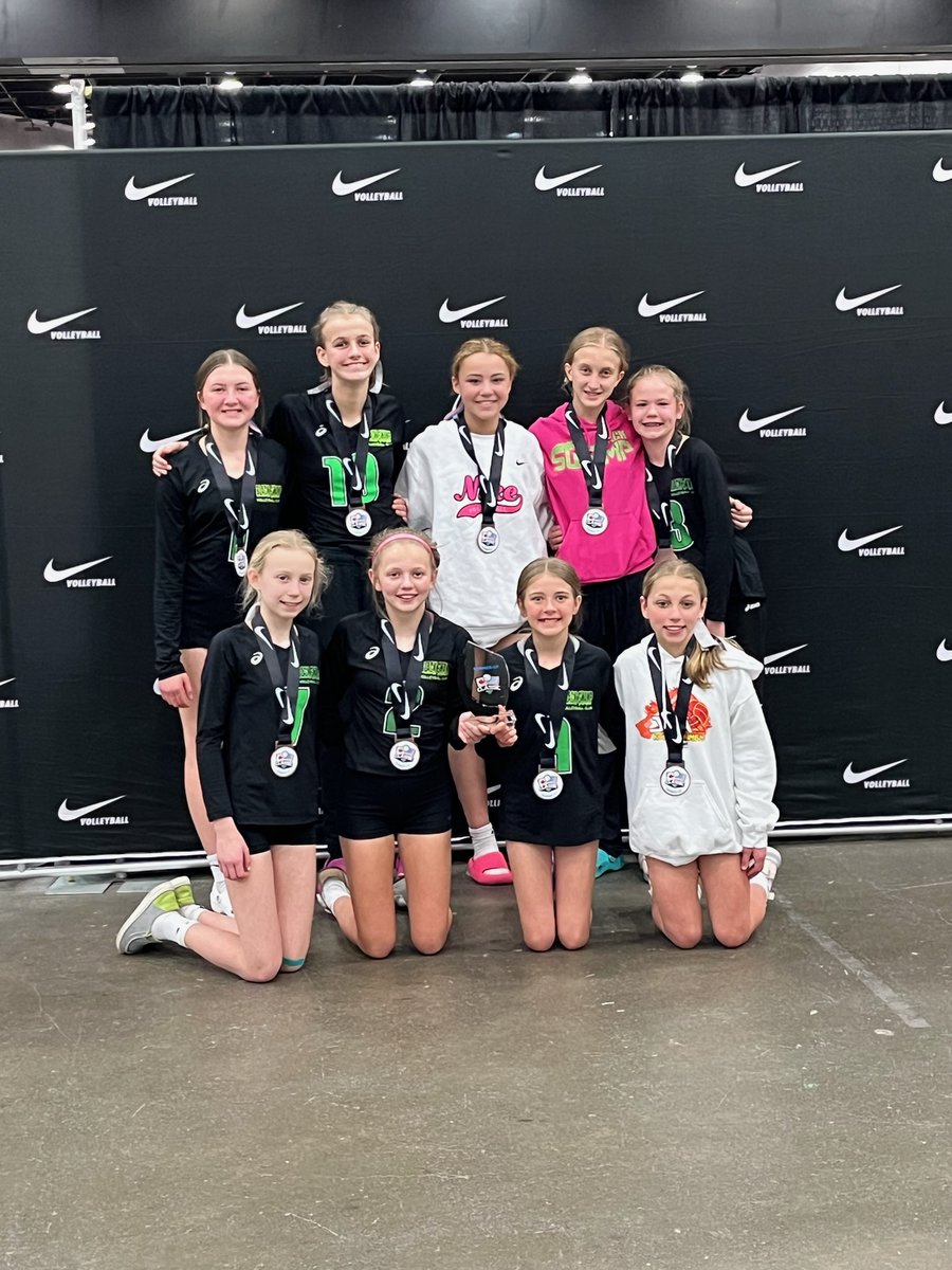 CoachWeaver5's tweet photo. Incredibly proud of these girls! They had their goals set high and the eye on the prize the entire weekend. We beat a very good top seeded team to advance to the championship match. Even though they came out swinging, we lost in three sets to earn a second place finish! https://t.co/RLz5rzmKAz