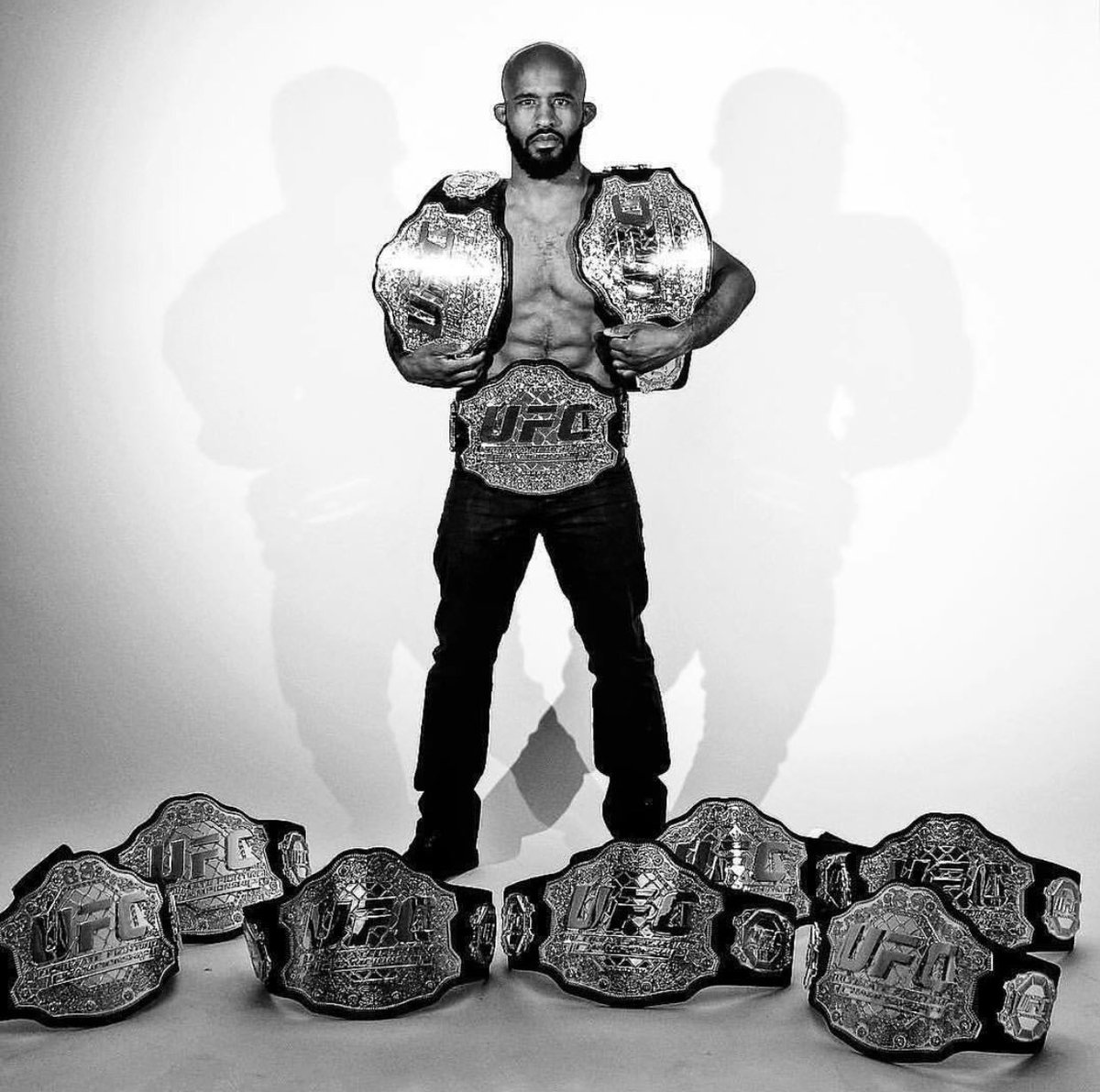 VolkaraFrance's tweet photo. Demetrious Johnson Career Recap 🧵

24–4–1 MMA Record
17–2–1 @ FLW

The MMA career of @MightyMouse and how he established himself as the Wayne Gretzky of MMA

A summary of the 🐐 career from his MMA debut to present https://t.co/xHUdR3yTSC
