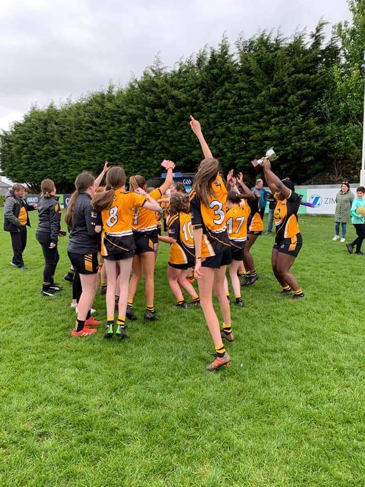 BallinasloeGAA's tweet photo. FEILE CHAMPIONS 🏆🏆

Well done to our fantastic Feile team and management on a brilliant 2 days 👏🏼👏🏼

They overcame Menlough/Skehana in the final 2-4 to 0-7. Fantastic achievement girls, we are all very proud of ye 👏👏👏 https://t.co/i59yGYFjl5