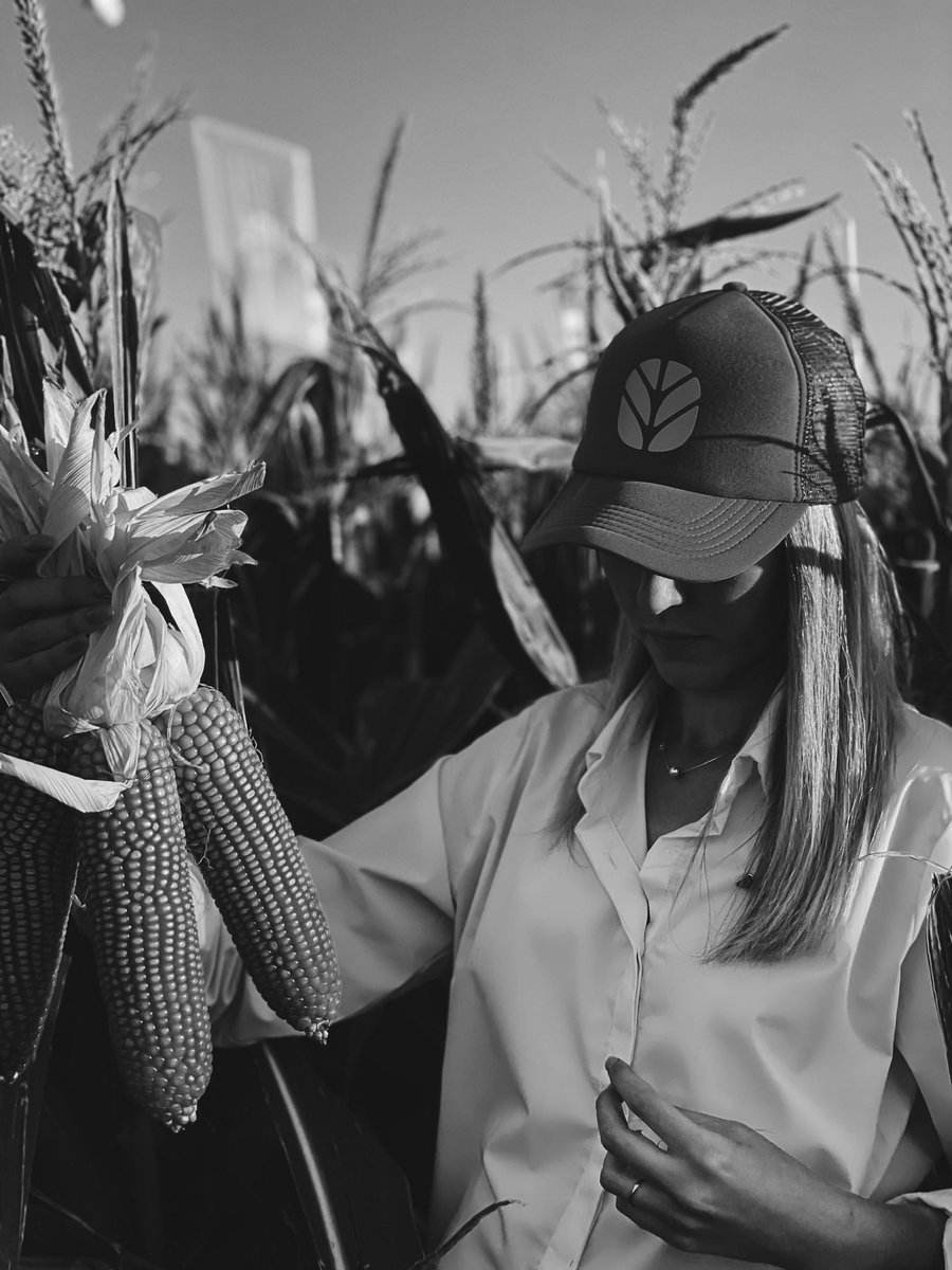 Que suerte poder trabajar de lo que uno ama . 
🚜🚜🚜🚜🚜🚜🚜🚜🚜🚜🚜🚜🚜
🌽🌽🌽🌽🌽🌽🌽🌽🌽🌽🌽🌽🌽
👩🏼‍🌾👩🏼‍🌾👩🏼‍🌾👩🏼‍🌾👩🏼‍🌾👩🏼‍🌾👩🏼‍🌾👩🏼‍🌾👩🏼‍🌾👩🏼‍🌾👩🏼‍🌾👩🏼‍🌾👩🏼‍🌾
Feliz día para todos !
@NewHollandArg @NewHollandAG 

#trabajoar #trabajador #agriculture #agricultores #agronegocios #agrotech #DiaDelTrabajador