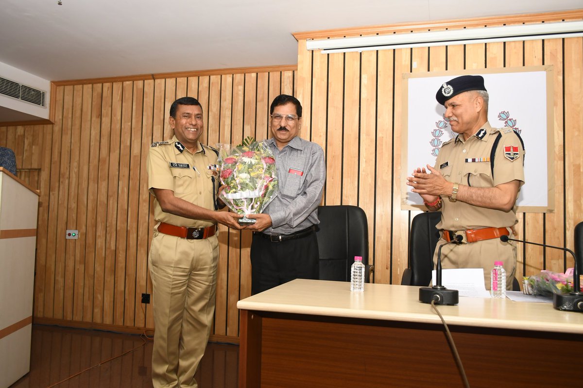 Dr. Alok Tripathi, IPS(R) tweet media