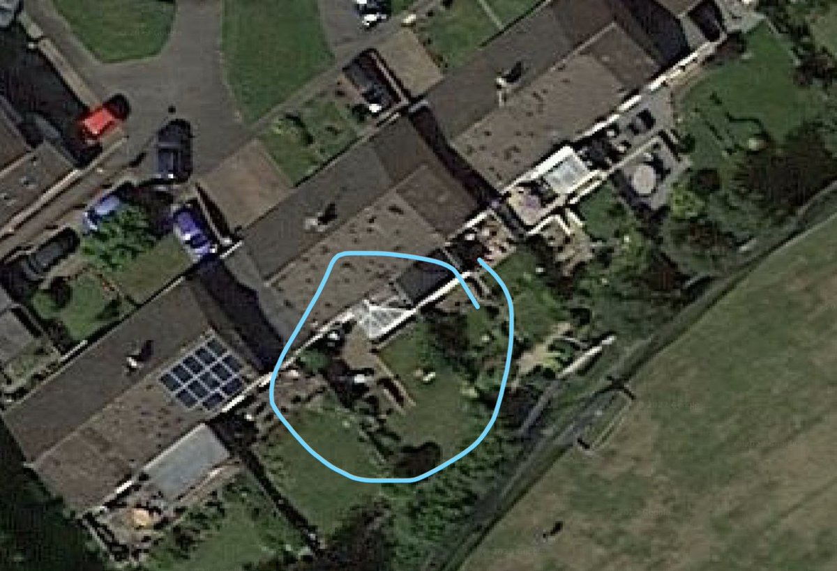 casescasescases's tweet photo. Miller v Jackson fans, I’ve just looked at the satellite photography of the house.

It appears the subsequent owners added a conservatory. 

The cheek of it! https://t.co/Kseacg3z1m