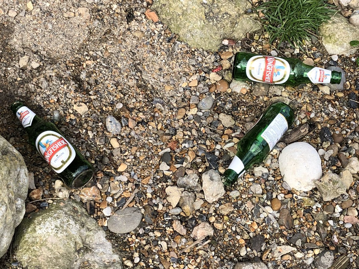 Dave_Dixon1's tweet photo. 🌞 start to the day at #marsdenbay but decided to pick at #manhavenbay as we haven’t been for a while took 18.61kg away #litter #plasticpollution #monofilament & a lump of #ghostgear To big for 1 pick I’ll take it in chunks hey @NatD90164112 guess what your doing next W/e 🤣🤣 https://t.co/xmtfohNNWn