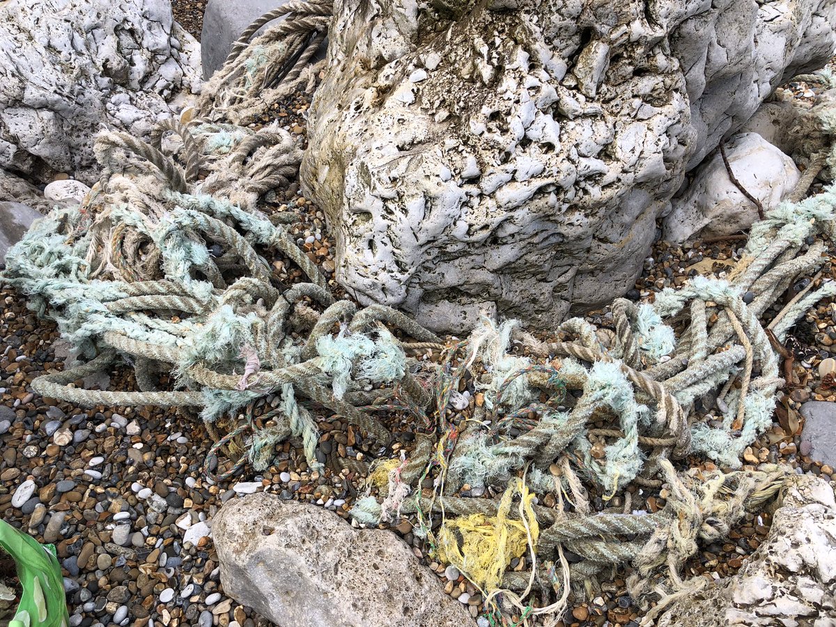 Dave_Dixon1's tweet photo. 🌞 start to the day at #marsdenbay but decided to pick at #manhavenbay as we haven’t been for a while took 18.61kg away #litter #plasticpollution #monofilament & a lump of #ghostgear To big for 1 pick I’ll take it in chunks hey @NatD90164112 guess what your doing next W/e 🤣🤣 https://t.co/xmtfohNNWn