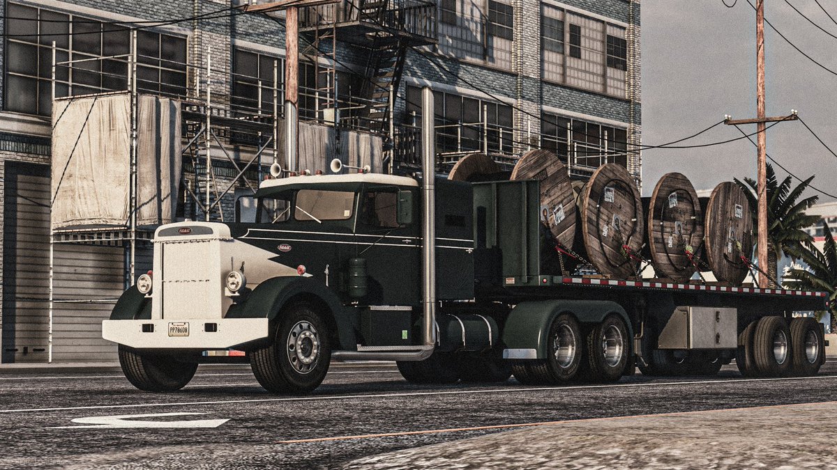 BrutalOutlander's tweet photo. Rolling out with the beautiful 1957 Peterbilt 350!

@SCSsoftware  #ATS  @ATMVTC https://t.co/k6NqNrtoUL