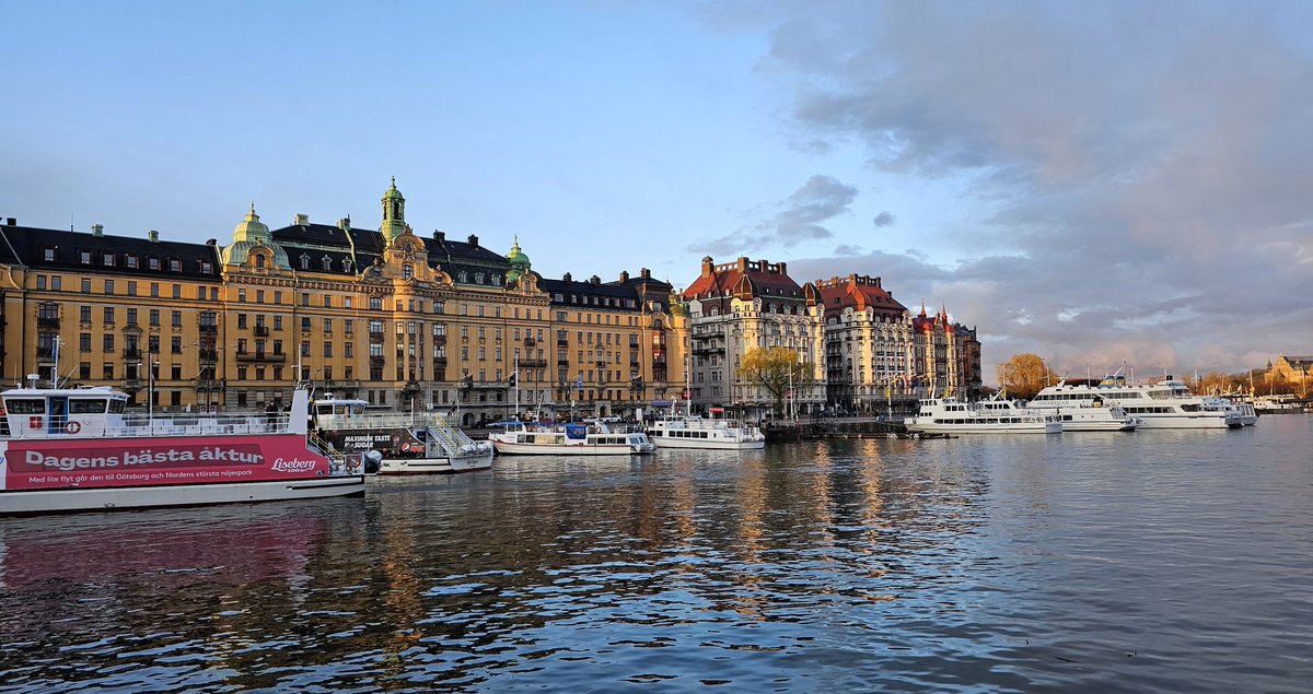 emanueluliassi's tweet photo. #sweden #suecia https://t.co/rhQwJrEgQT