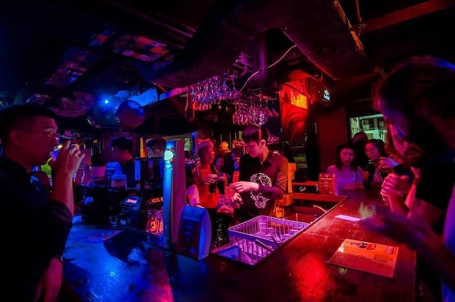 Going to HK by the end of this month. My 1st time postCOVID. What's nightlife scene now there? Are WanChai and LKF still a thing? What's new there?

#HongKongNightlife #WanChai #HKBars #HKLKF #soiCowBoy #soiNana #SGOrchardRoad #Makati #BurgosStreet #AngelesCity #WalkingStreet