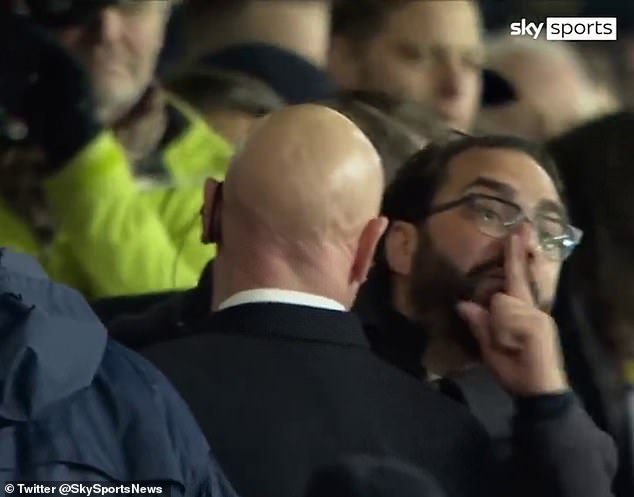 FINGEYMAJIG's tweet photo. @LS11LUFC If all they're after is a new manager bounce it could work, but it stinks of desperation after 18 months of terrible decisions on & off the field. To leave Orta to build the club's squad & playing style borders on criminal IMHO
#OrtaOut https://t.co/9nRUM3jSrN