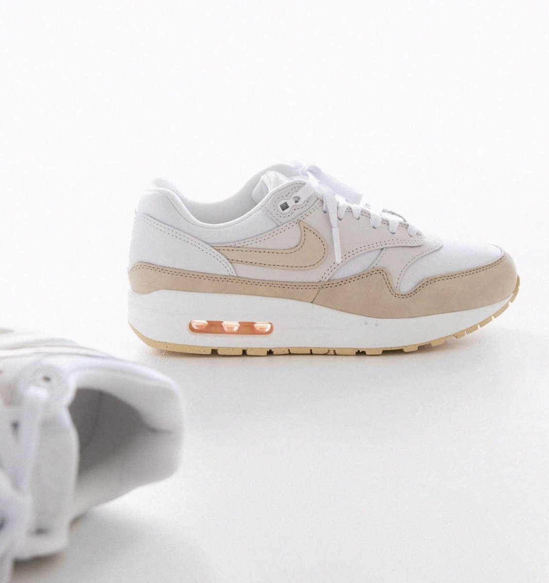 FitThemAll's tweet photo. La Nike Air Max 1 « Sanddrift » arrive le 12 Mai sur Nike SNKRS ☀️ https://t.co/5anaXVj58H