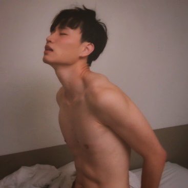 #NewProfilePic (新個人資料照片)