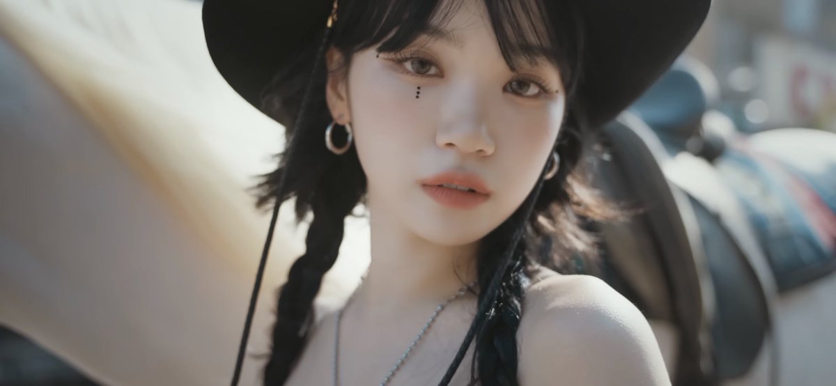 LE SSERAFIM UNFORGIVEN the CHAEWON Unforgiven Conference Press 
