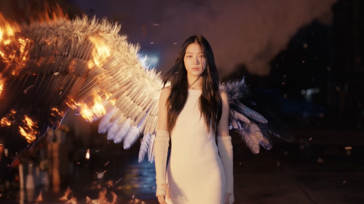 ufvoe's tweet photo. #BUBBLE HUASGSHSJKSLHSKL Karna lagi super seneng mv fc aku sama mbak yire kambek aku mau GA e-money nominal rahasia 1 cloverlings &amp; 1 outsi (OCRP ONLY)  retweet aja tweet ini (tapi akan lebih baik lagi kalo bantu stream ya : https://t.co/Zc0AEEPjqi ) 

Tw // Burning / Api https://t.co/6y6HN2dCfo