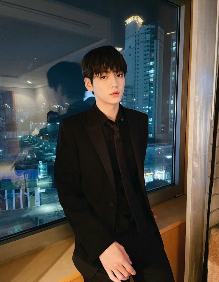 bomkue's tweet photo. SOOBIN of TOMORROW X TOGETHER has opened up an instagram account (official and followed by TXT's own official instagram account)

🔗https://t.co/RnXps055qf

@TXT_members  @TXT_bighit 
#SOOBIN https://t.co/EhE1is7VyL