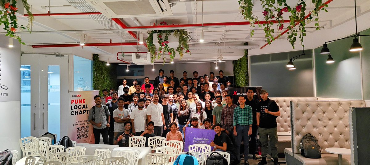 pune_dao's tweet photo. Yesterday #CoinDCXPune chapter had a great time hosting on Creators in #web3 economy
On #MaharashtraDiwas π all the panelist speakers @dineshkruplani @mehabspeaks @reach_abhinav @abhayait @iamnishidha n Omkar @nimoverse @Raunakrane & the lovely audience .
@XcademyOfficial https://t.co/n6pJVKmIsM