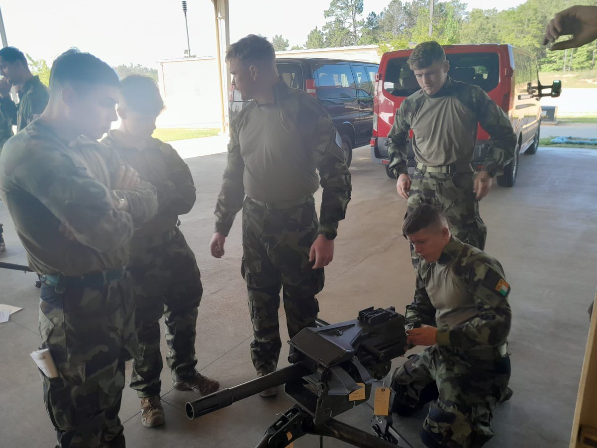 DFCavalryCorps's tweet photo. In preparation for the #GaineyCup, the @defenceforces team have been busy training in @FortBenning
This includes weapons familiarisation &amp; practice🔫 call for fire💣 range preparation &amp; zeroing🎯
Best of luck!🇮🇪
#Cavalry #CarpeDiem #óglaighnahéireann #WeAreYou #Army #BeMore⬛️🟥🟩 https://t.co/4vZ9BWTwJS