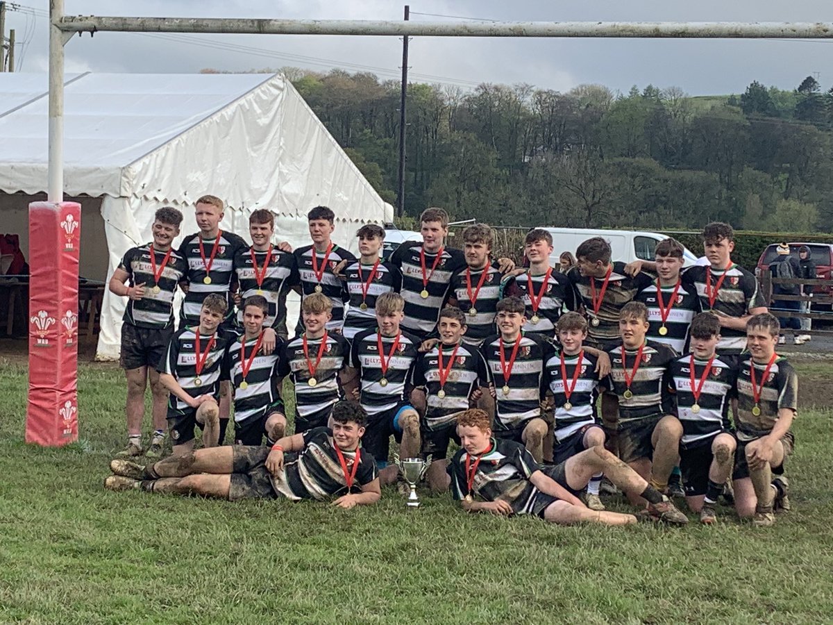 Well they only went and did it!! Llandeilo/Llandovery u16’s 32 - <a href="/kidwellyrfcu16/">Kidwelly RFC Youth!</a> 5! What a way to round up juniors! Well done to <a href="/kidwellyrfcu16/">Kidwelly RFC Youth!</a> look forward to seeing you at youth!!