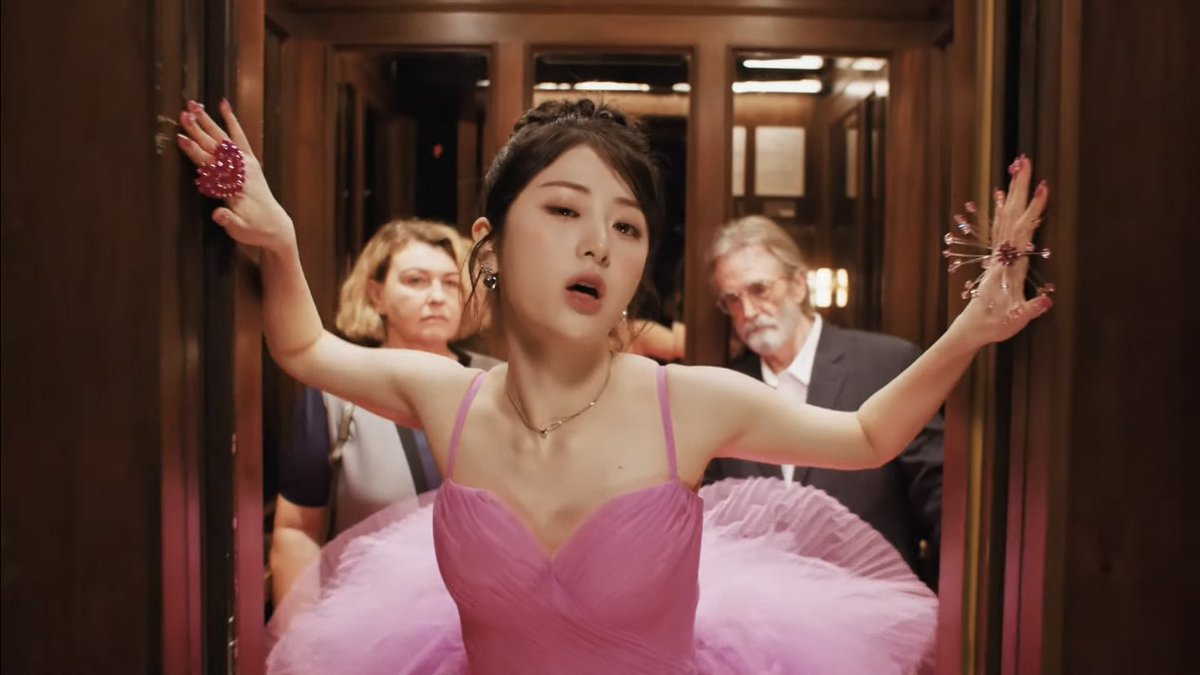 pink yunjin in unforgiven mv