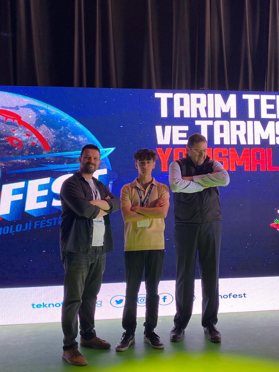 BAHÇELİEVLER İTO BİLSEM  2023 TEKNOFEST TARIM TEKNOLOJİLERİ  YARIŞMASI LİSE KATEGORİSİNDE TÜRKİYE BİRİNCİSİ  OLDU. BİZE BU SEVİNCİ YAŞATAN GURURLARIMIZ ÖĞRETMENİMİZ  SERBAY KAPUCİ VE ÖĞRENCİMİZ SAMET ADANUR’u TEBRİK EDERİZ.
