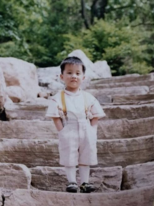 uarmyvibe's tweet photo. even as a baby, he was so hobi 😭 https://t.co/I3j7KstHKA