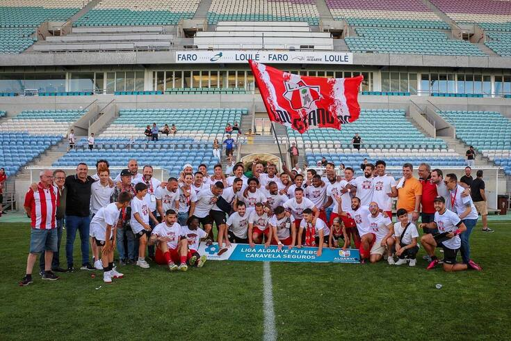 Louletano garantiu a subida ao Campeonato de Portugal, um ano após a descida aos distritais.