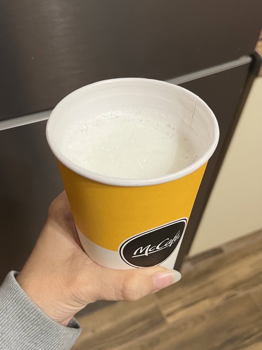 Mizikei's tweet photo. Hey @McDonaldsUK I know latte is Italian for milk but I expected a coffee shot to be included! https://t.co/wxva4TdyGt