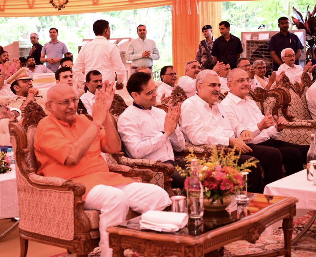 देश के आर्थिक विकास में महाराष्ट्र और गुजरात का महत्वपूर्ण योगदान: राज्यपाल-Important contribution of Maharashtra and Gujarat in the economic development of the country: Governor