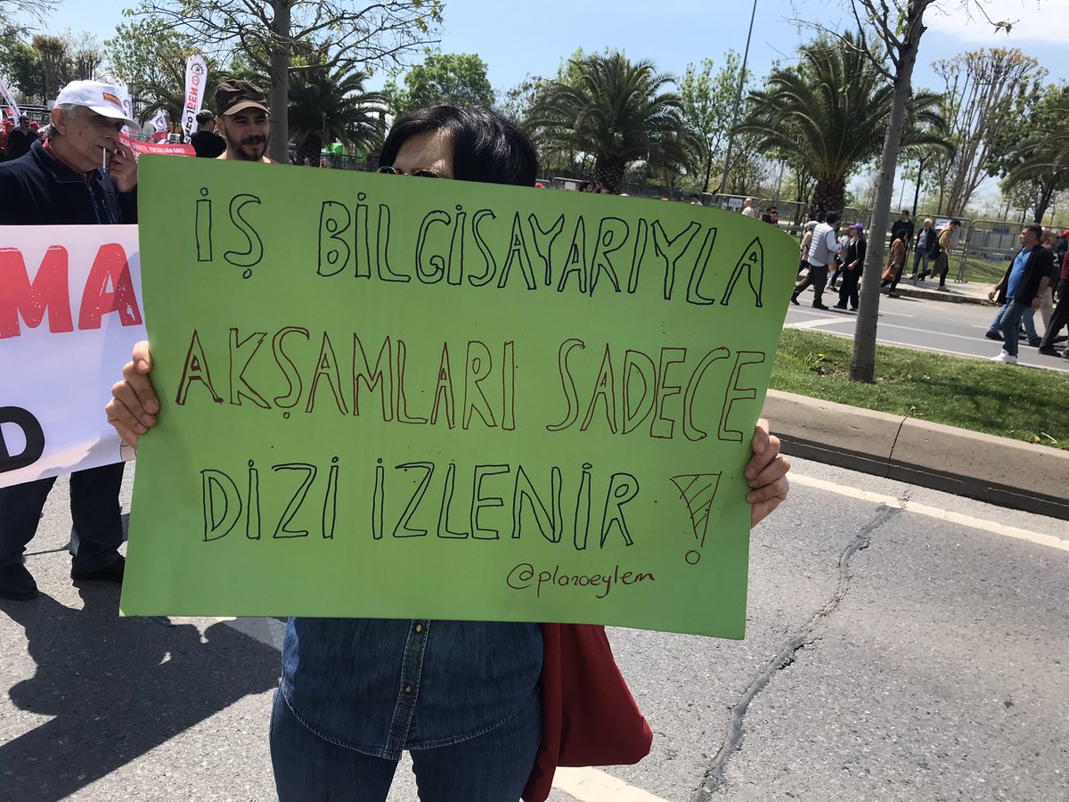 plaza eylem tweet media