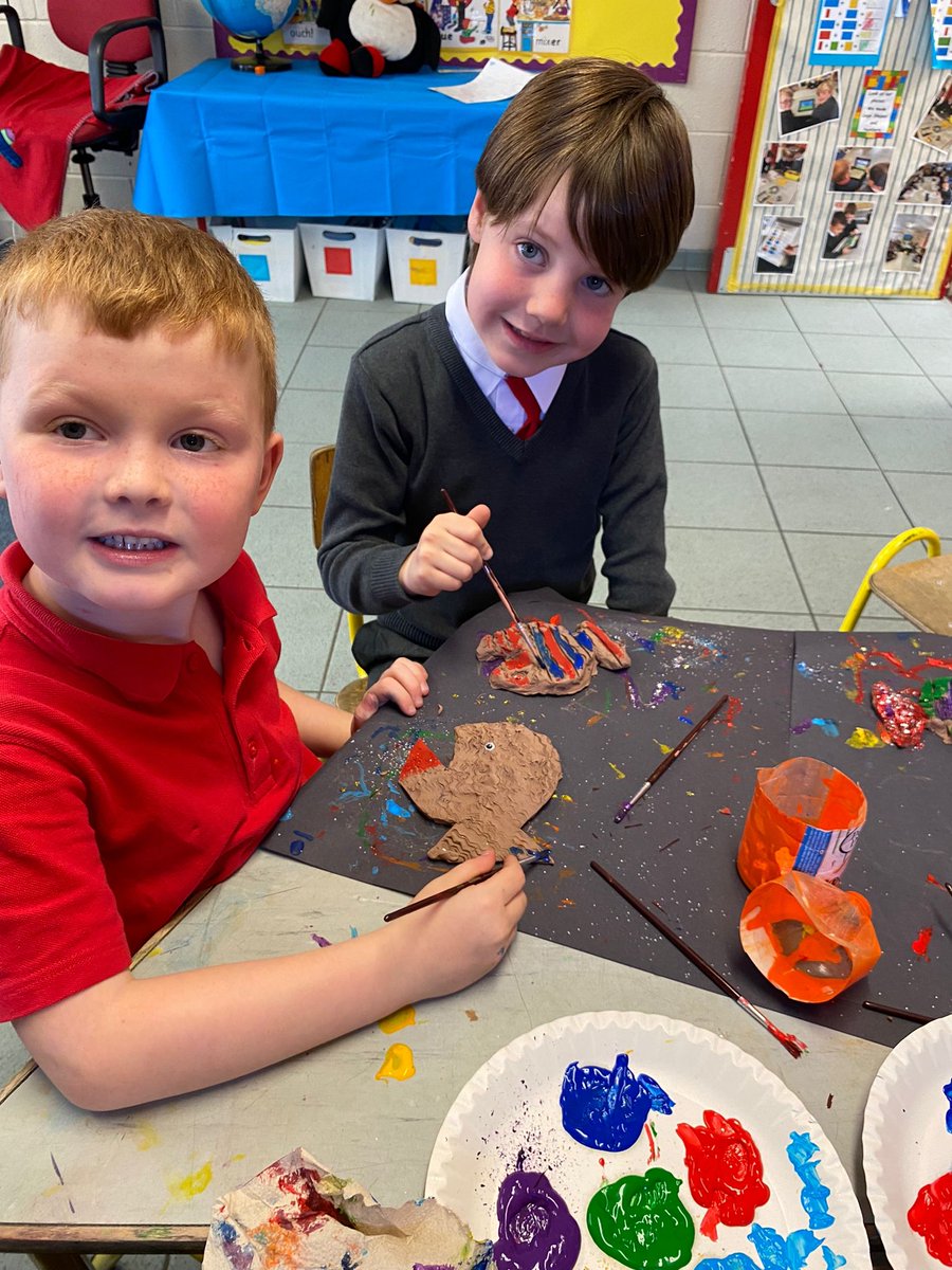Ms Gillespie’s 1st Class have been getting stuck into clay this month in art! Have a look at their beautiful fish. 🐠 🐟🐡