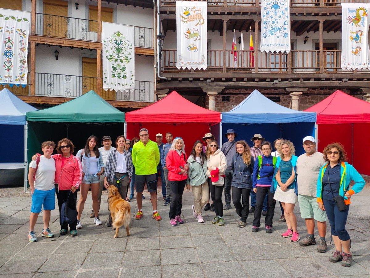 Hoy finaliza la II Feria de Enoturismo del Ayto. San Esteban de la Sierra con una ruta senderista y tapeo de feria en los bares de la localidad. Gran trabajo!!! 🫶🏾👏🏽🤩 Aquí toda la info: hosteleriasalamanca.es/noticias-hoste… #SanEstebandelasierra <a href="/SierradFrancia/">Destino Sierra de Francia</a>