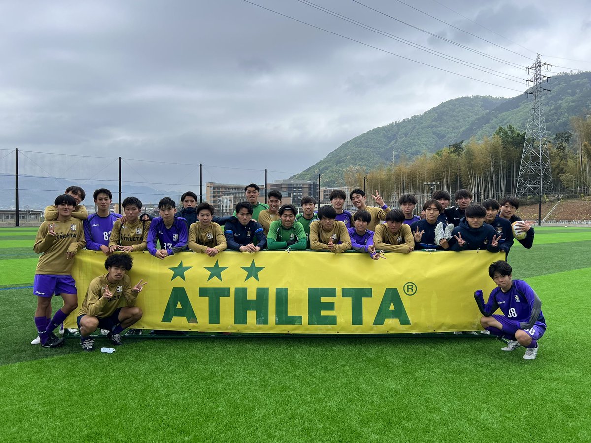 2016ktfc's tweet photo. 2023/04/30
関西学生リーグ2部 前期 第4節
vs 大阪商業大学
1st 0-0
2nd 1-0
Total 1-0

応援ありがとうございました🙇🏻‍♀️
足元が悪い中スタジアムまでお越しいただきありがとうございました‼︎
暫定1位です✨
次節もホームでの開催です‼︎
是非お越しいただけると嬉しいです🫶

#京都橘大学サッカー部 https://t.co/vFF2BojAkd