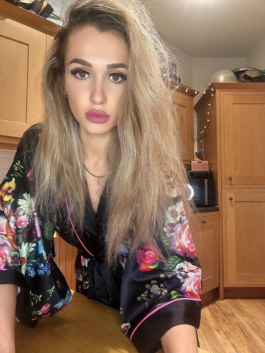 April Blue 🍑 on Twitter "How do you spend your bank holiday monday?