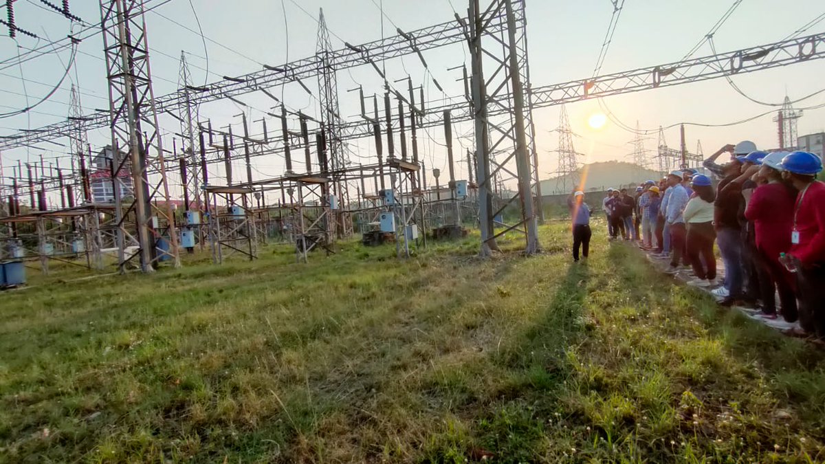 KIITUniversity's tweet image. Our School of Electronics Engineering students had an insightful industrial visit at OPTCL, Bhubaneswar, led by Prof. Kumar Biswal and his team. The visit gave students a practical insight into the functioning of power grid systems and their practical implementations. 

📸👇🏼