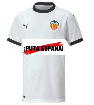 JosepBlesa1's tweet photo. Els diputats d'estats quasi-feixistes sempre acabeu ajudant-vos. Estranya q no hagem vist cap polonès o turc ajudant el colonial estat espaÑol. Perr cert, sou un estat arruïnat des de l'època d'Aznar. https://t.co/b0W57x8pME